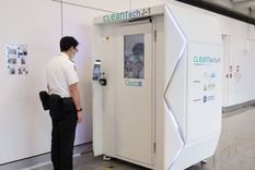hong kong: asi desinfectan a las personas y las instalaciones en aeropuertos