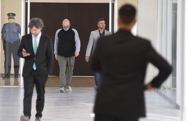 Lobos camino a la audiencia donde quedó detenido Foto: Maximiliano Ríos/MDZ