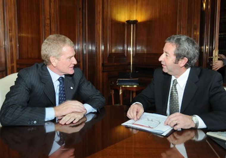 De Narváez y Cobos, el encuentro que desató la polémica. Foto: gentileza