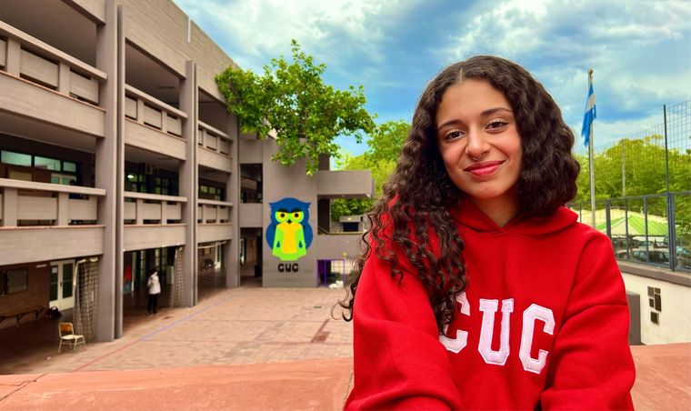 Sofía Parlanti - Cacique Huarpe del Colegio Universitario Central (CUC) Sofía Parlanti - Cacique Huarpe del Colegio Universitario Central (CUC)