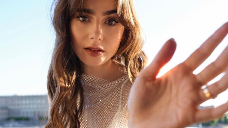 Lily Collins Polly Pocket. Foto: @lilyjcollins