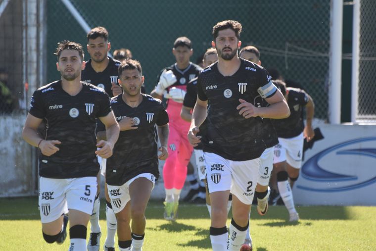 Gimnasia está a tres partidos de la final por el primer ascenso. No tiene margen de error.&nbsp;