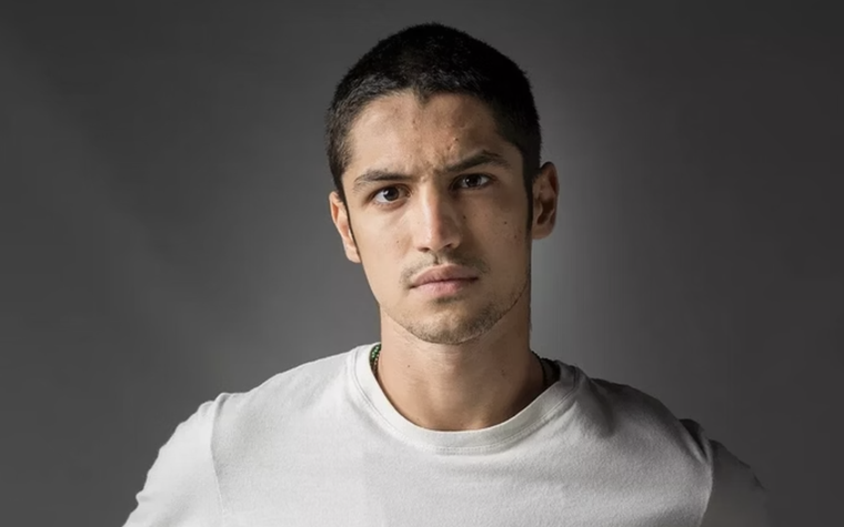 Gabriel Leone es el protagonista de esta serie que es furor. Foto: Archivo