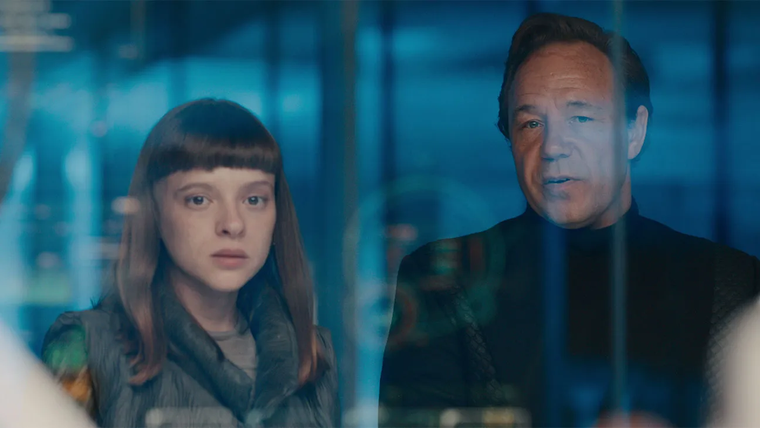 La miniserie de Netflix sigue a cuatro detectives de distintos años que encuentran el mismo cuerpo en el mismo lugar de Londres.