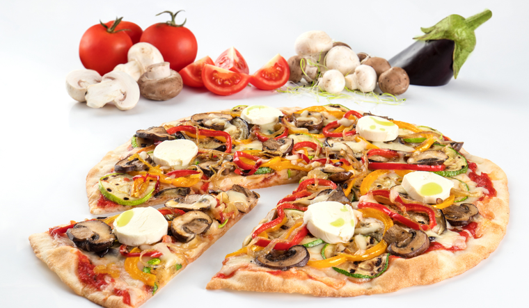 Así se prepara una deliciosa pizza sin gluten.