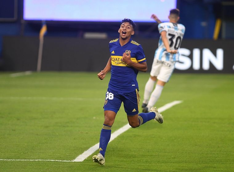 Cristian Medina festeja el primer gol de Boca. Foto: Télam