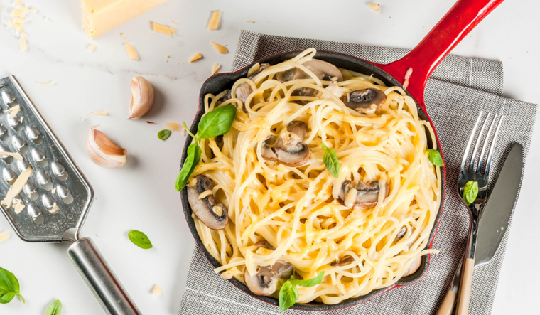 Espagueti al champiñón: una opción versátil y económica para toda la familia Foto: Shutterstock