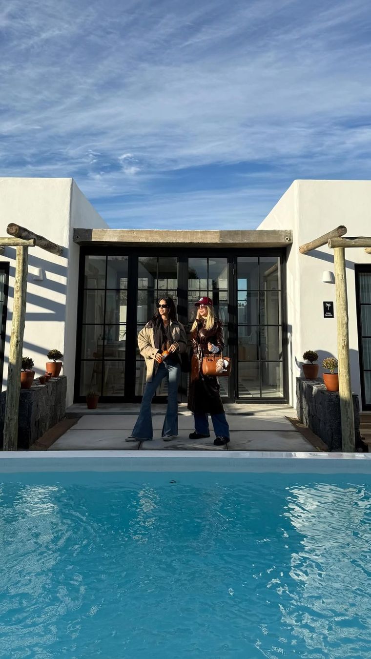 Los estilos enfrentados de Zaira Nara y Wanda Nara. Los estilos enfrentados de Zaira Nara y Wanda Nara.