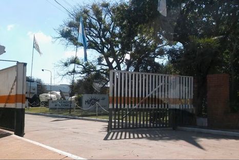Tras ver el partido de la Selección, 35 trabajadores de Metalfor recibieron sus telegramas de despidos.