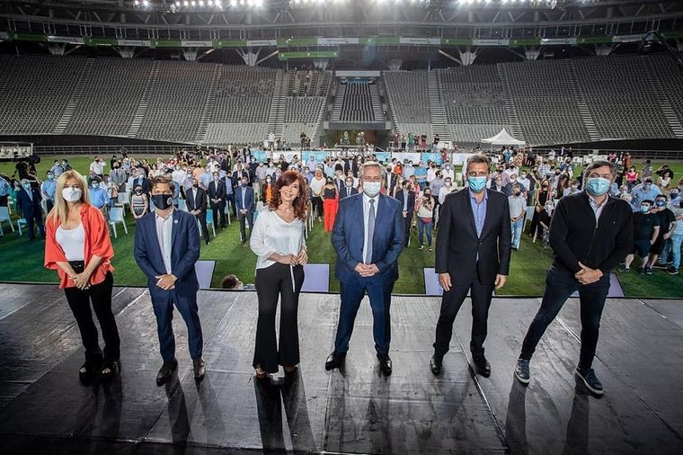 Alberto Fernández Cristina Kirchner Sergio Massa Máximo Kirchner Axel Kicillof