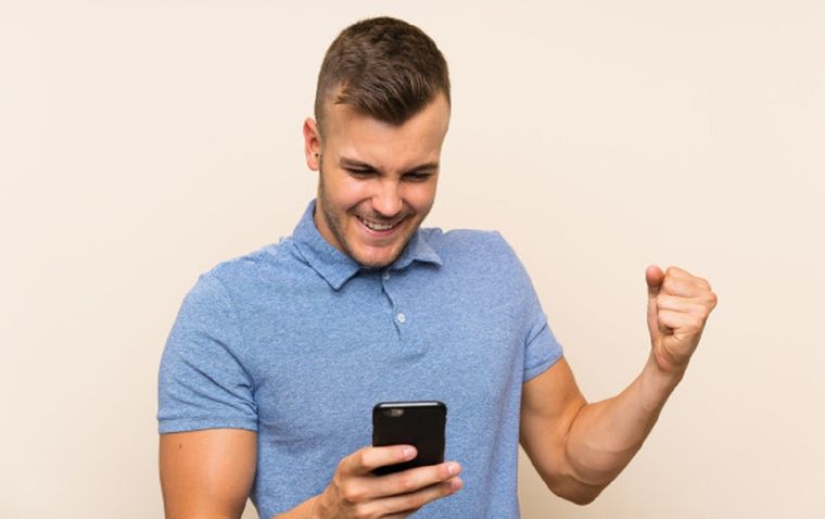 Rápido y sencillo truco para tener en WhatsApp los stickers de Telegram Foto: Freepik