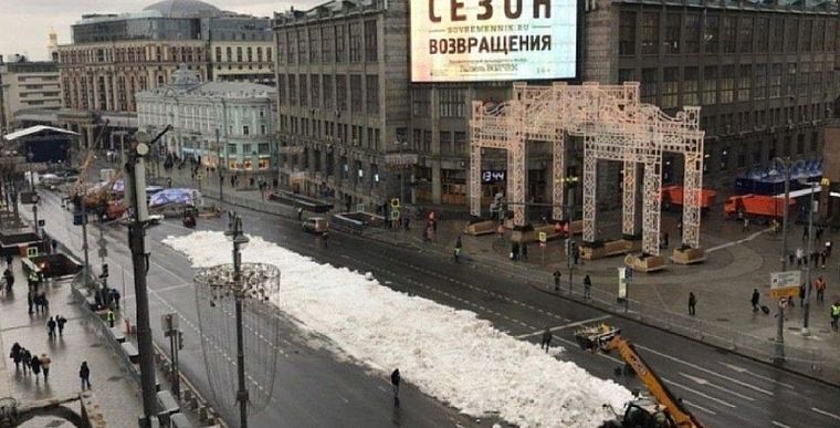 Rusia recurre a nieve falsa Las autoridades rusas niegan el calentamiento global Foto: La Verdad
