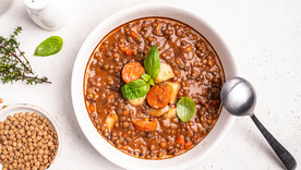 La receta de lentejas estofadas es una de las más antiguas dentro de la cocina tradicional. La receta de lentejas estofadas es una de las más antiguas dentro de la cocina tradicional.