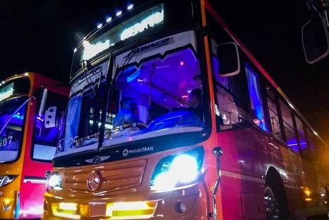 Una chica esperaba el micro cuando fue asaltada. Foto ilustrativa Foto: Archivo MDZ