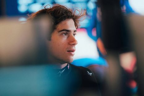 Colapinto giró con el A526 en Silverstone. Colapinto giró con el A526 en Silverstone.