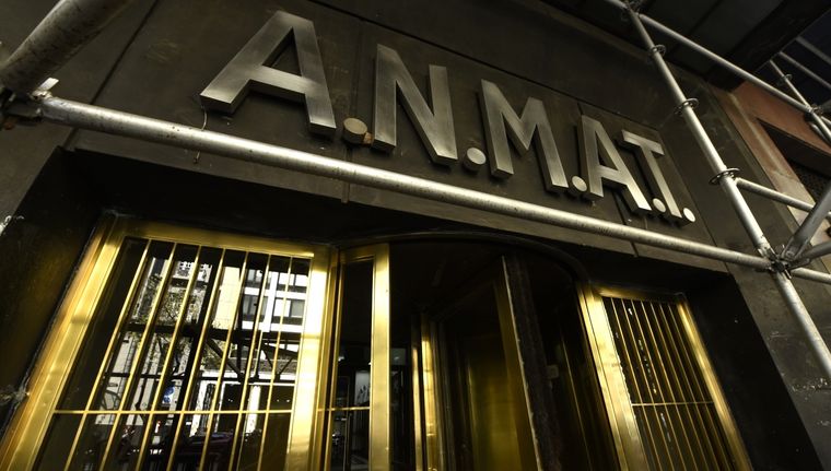 Qué equipos prohibió Anmat y para qué tratamientos se usaban. Foto: Juan Mateo Aberastain Zubimendi / MDZ.