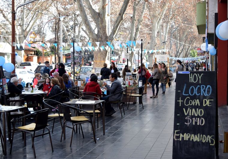 Con la mejora de la actividad en restaurantes y locales de comida, los empleados gastronómicos incrementaron sus chances de mejoras salariales.