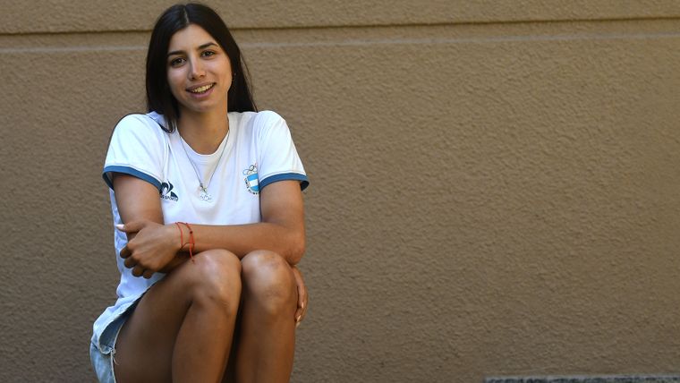 Con apenas 21 años, la ciclista mendocina Julieta Benedetti fue reconocida con el Olimpia tras una temporada exigente y llena de desafíos deportivos.