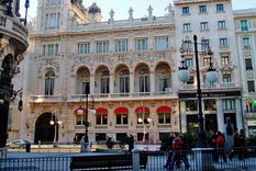 una buena para madrid: almeida baja los impuestos