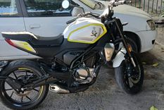 La Moto CF CLX 300 robada horas antes en una concesionaria de Ciudad de Mendoza.&nbsp;