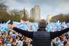 #7d: despiden a macri con una marcha de apoyo en plaza de mayo
