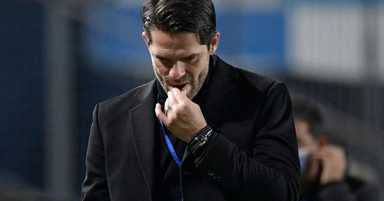 Otro dolor de cabeza para Gago en Racing.