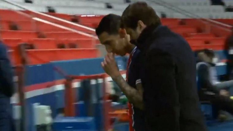 Pochettino le comunicó a Di María lo sucedido Foto: captura de TV
