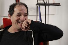 si veo uno solo que me mira sin aplaudir, me destroza