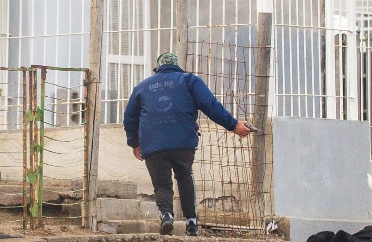 Violencia Un hombre armado empezó a disparar al aire durante una actividad de campaña Foto: Twitter Juan Pablo Luque