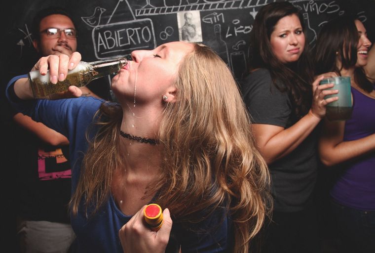 Truco mágico: Cómo disimular los estragos de una noche de fiesta