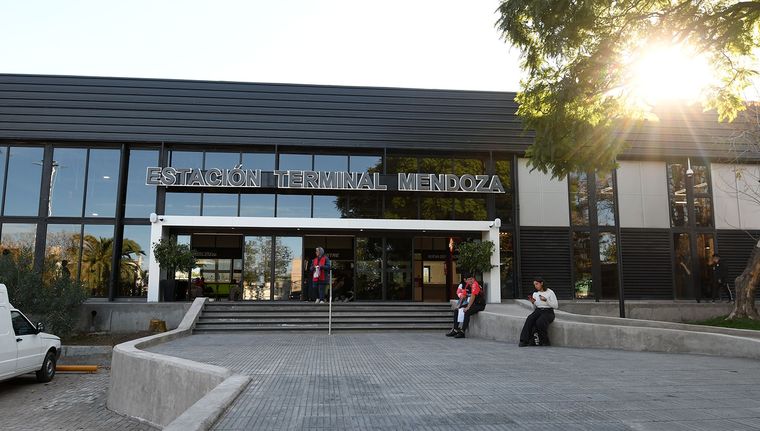 Este viernes inauguró el nuevo ala de la terminal y siguen las obras del lado oeste Foto: Santiago Tagua/MDZ