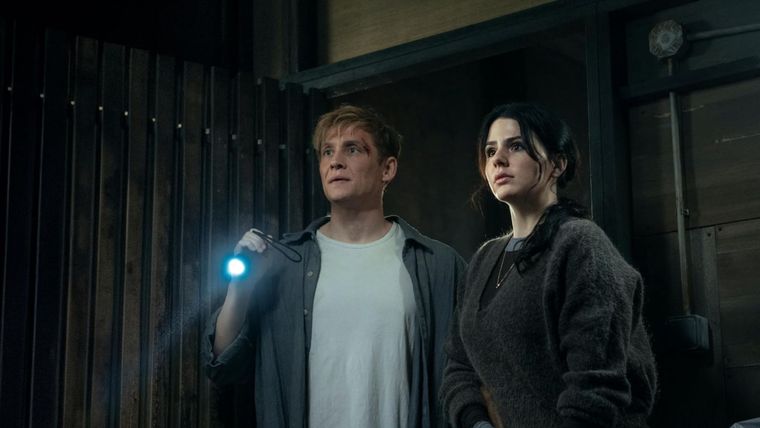 Netflix. El muro negro Netflix. El muro negro