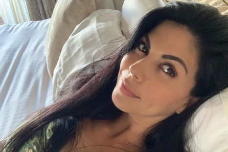 África Zavala tiene 37 años Foto: Instagram
