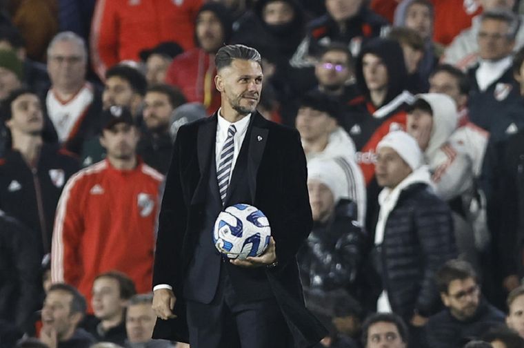 Martín Demichelis ilusionó al mundo River. Foto: EFE