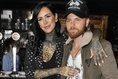 escrachan al ex de cande tinelli de ser el protagonista del caso buquebus