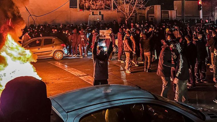Manifestantes en una calle de Teherán el 9 de enero.