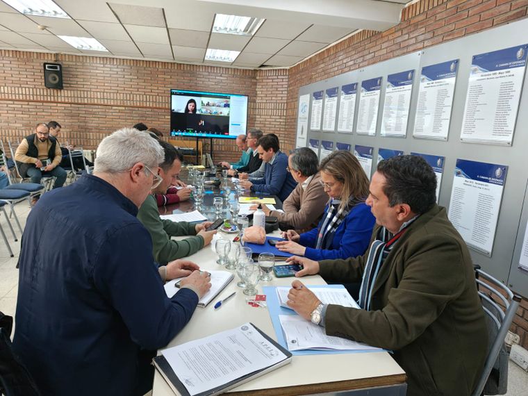 Las comisiones de LAC y Hacienda dieron despacho favorable al proyecto de ley que se podría votar este miércoles. Las comisiones de LAC y Hacienda dieron despacho favorable al proyecto de ley que se podría votar este miércoles.
