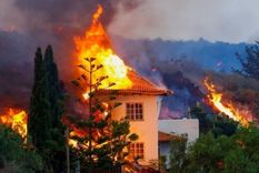 La lava del volcán ha destruido varias casas en pueblos cercanos al Parque Nacional de Cumbre Vieja. Foto: Reuters