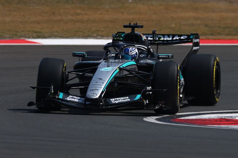 George Russell, el piloto de Mercedes, se mantiene segundo en la tabla de posiciones de la F1 detrás de su compañero Kimi Antonelli. George Russell, el piloto de Mercedes, se mantiene segundo en la tabla de posiciones de la F1 detrás de su compañero Kimi Antonelli.