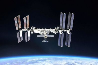 MDZol | Foto: REUTERS. Los astronautas de la EEI tienen que tomar cada vez más medidas de precaución cuando se acercan fragmentos de antiguos satélites y cohetes.