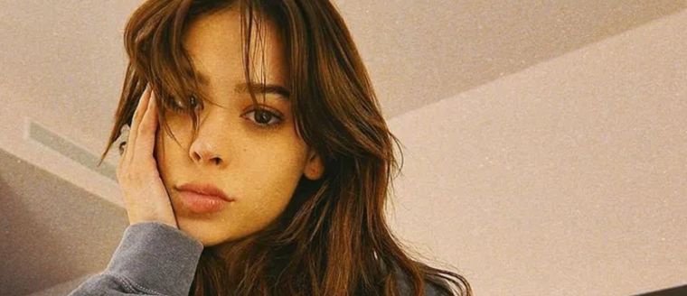 DANNA PAOLA LA ACTRIZ Y CANTANTE SUFRIÓ UN GOLPE EN SU SHOW. Foto: Instagram @dannapaola
