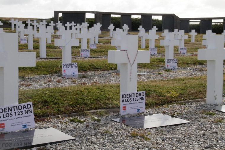 Cementerio en Malvinas.