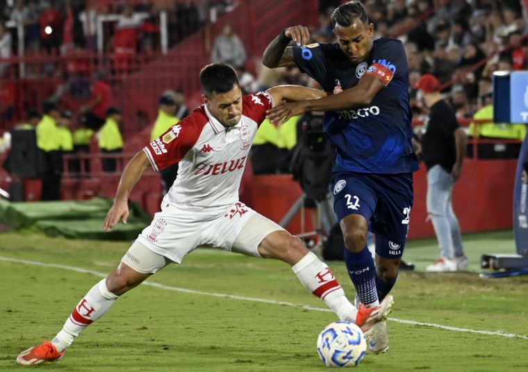 Independiente Rivadavia perdió contra Huracán en el Ducó. Foto: Fotobaires