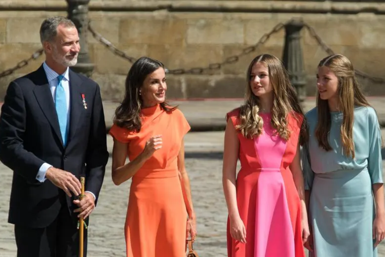 Las princesas de España, íconos de la moda. Foto: Hola US