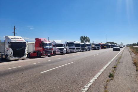 entre reformas y paros, el gobierno busca sostener el ritmo economico entre reformas y paros, el gobierno busca sostener el ritmo economico