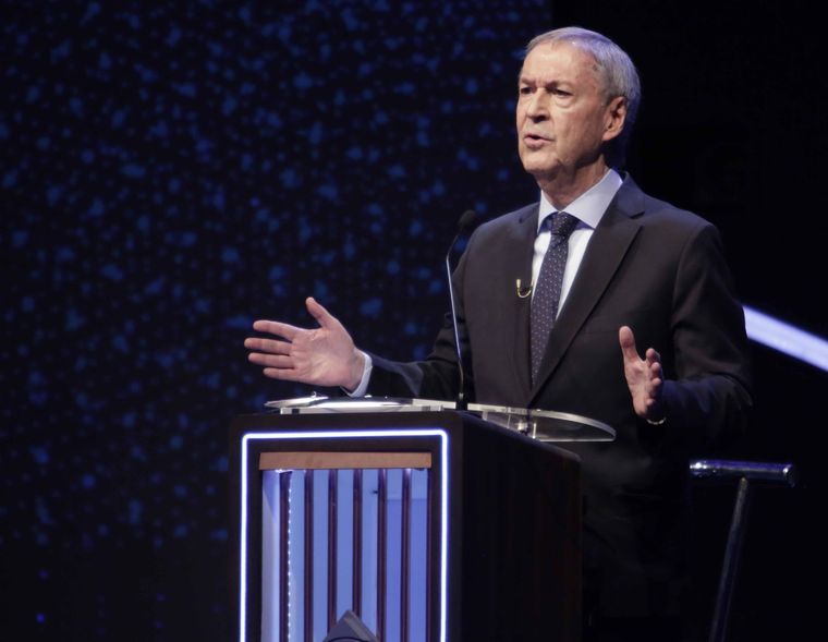 Juan Schiaretti se tomó con humor los memes en torno a su participación en el debate Foto: Télam