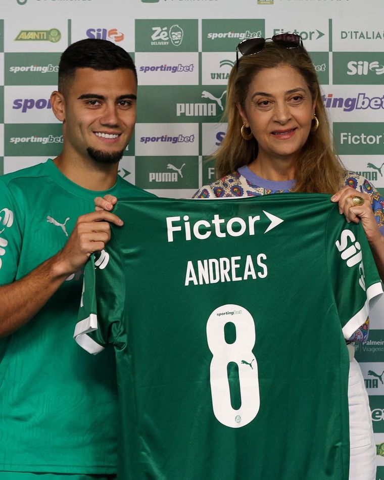 Andreas Pereira fue presentado en Palmeiras: llega justo antes de la serie de cuartos con River. Andreas Pereira fue presentado en Palmeiras: llega justo antes de la serie de cuartos con River.