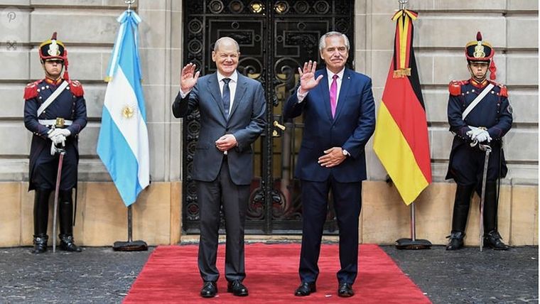 El presidente Alberto Fernández, junto al canciller alemán Olaf Scholz en su reciente visita al país. Foto: PRESIDENCIA DE ARGENTINA