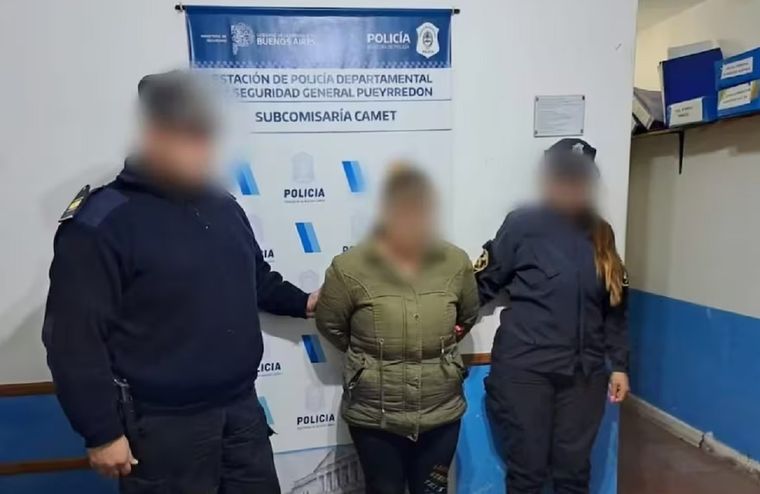 La madre, de 31 años, dijo que lo hizo para llamar la atención de su ex Foto: 0221