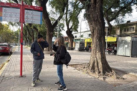 El Zonda bajó en la Ciudad de Mendoza a la tarde. El Zonda bajó en la Ciudad de Mendoza a la tarde.